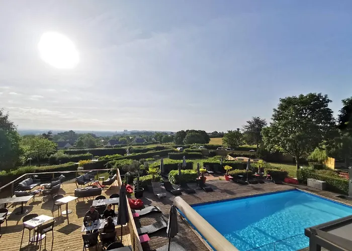 Les Terrasses De Saumur - Hotel & Appartements - Restaurant & Spa