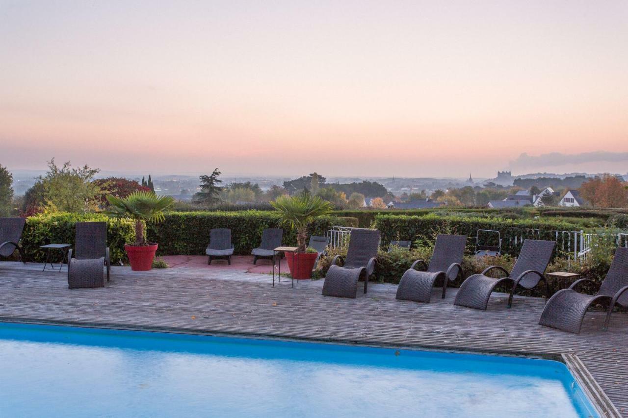 Hotel Les Terrasses De - & - Restaurant & Saumur